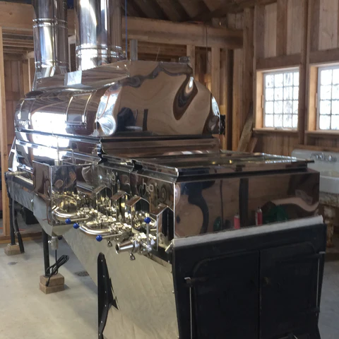 5 Essential Tips for Using a Maple Sugar Pan